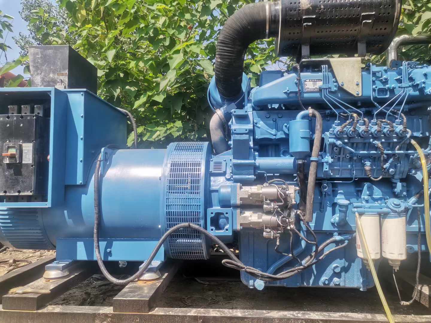 抚宁详细说明降低 800kW 柴油发电机输出电流波动的方法