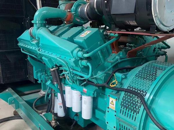 抚宁更换100kW柴油发电机组机油时，需要注意哪些事项？