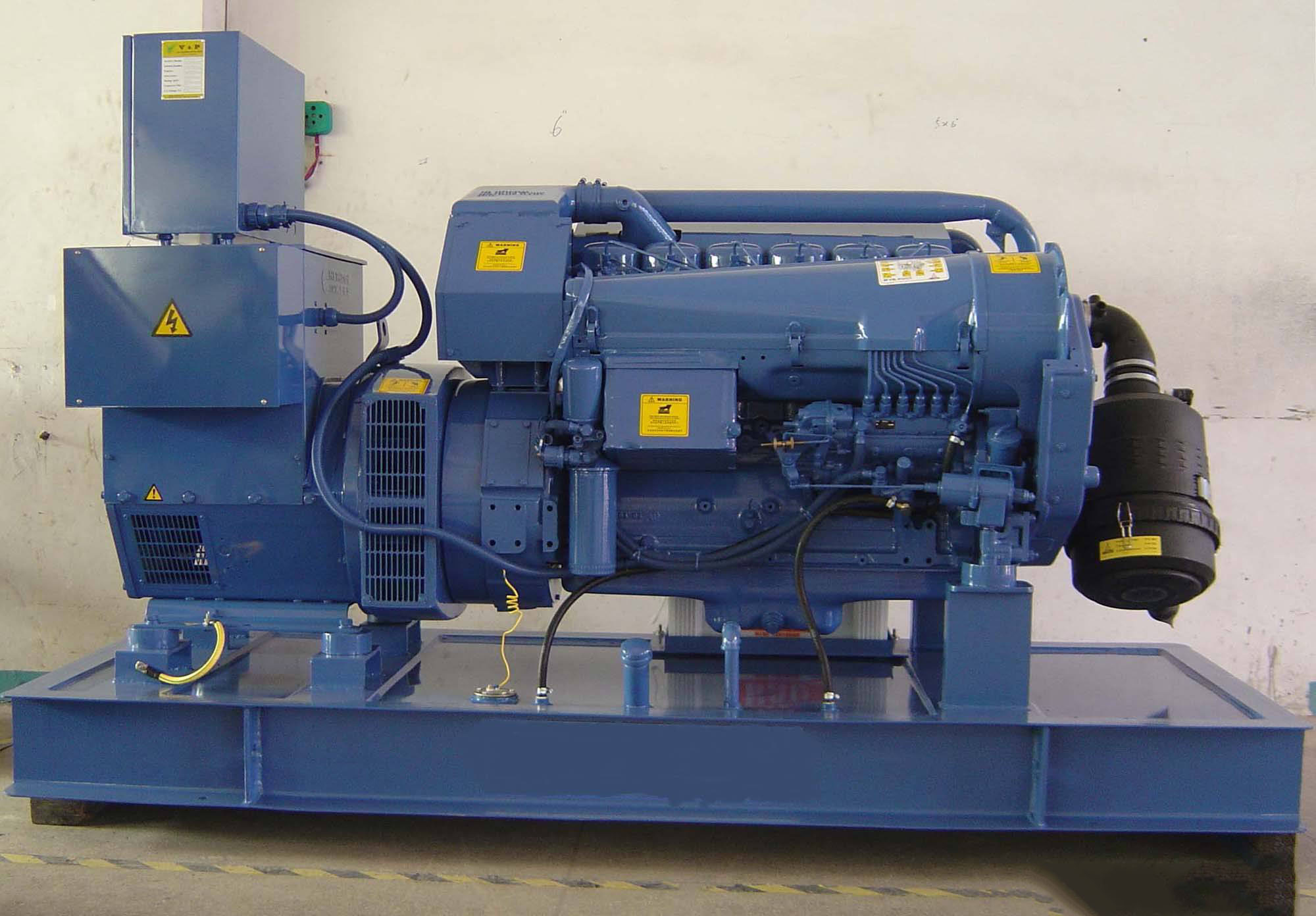 抚宁汽油发电机组冬季启动前，电瓶需要做哪些检查和维护？